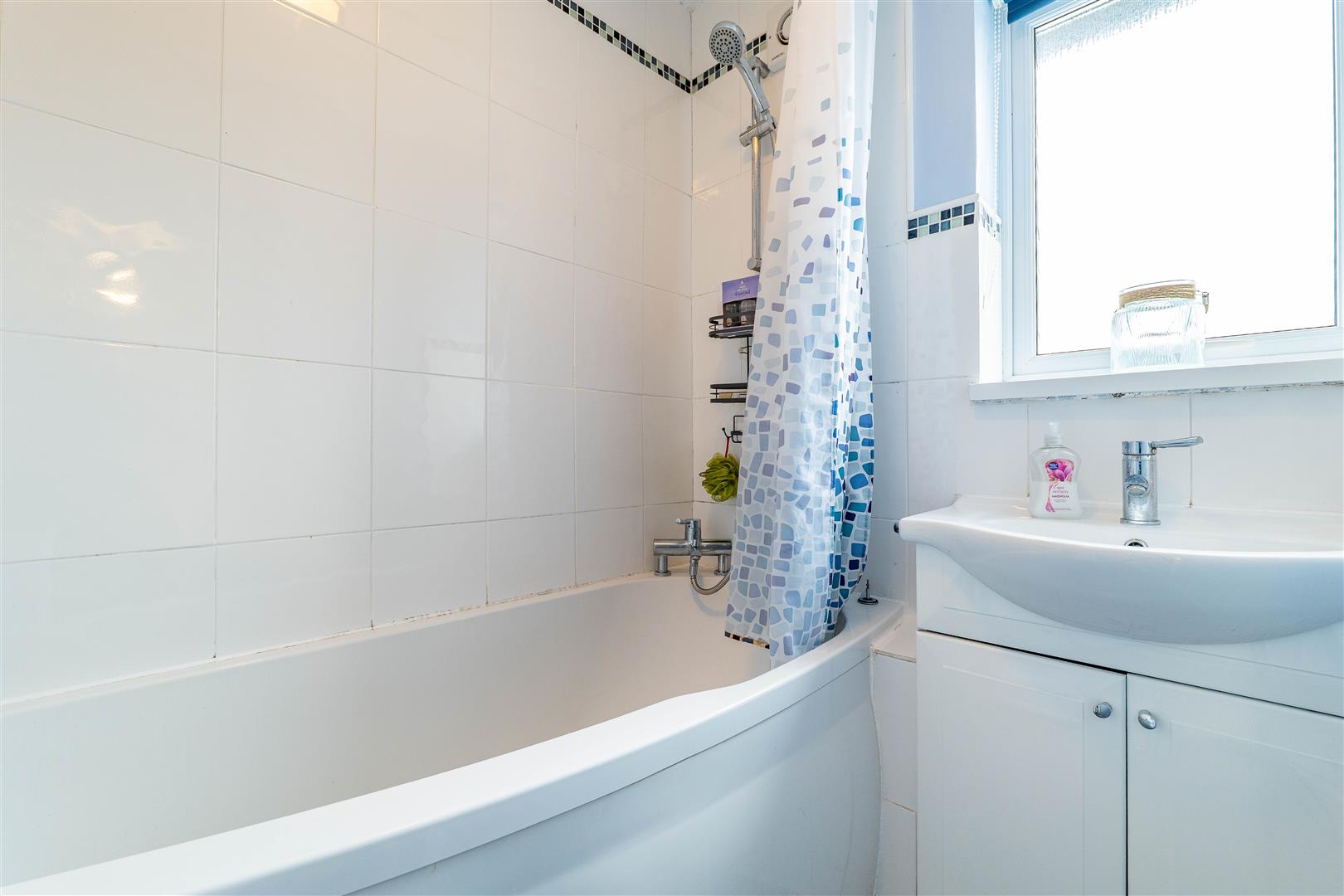3 bed property in Cuerden Avenue, Leyland